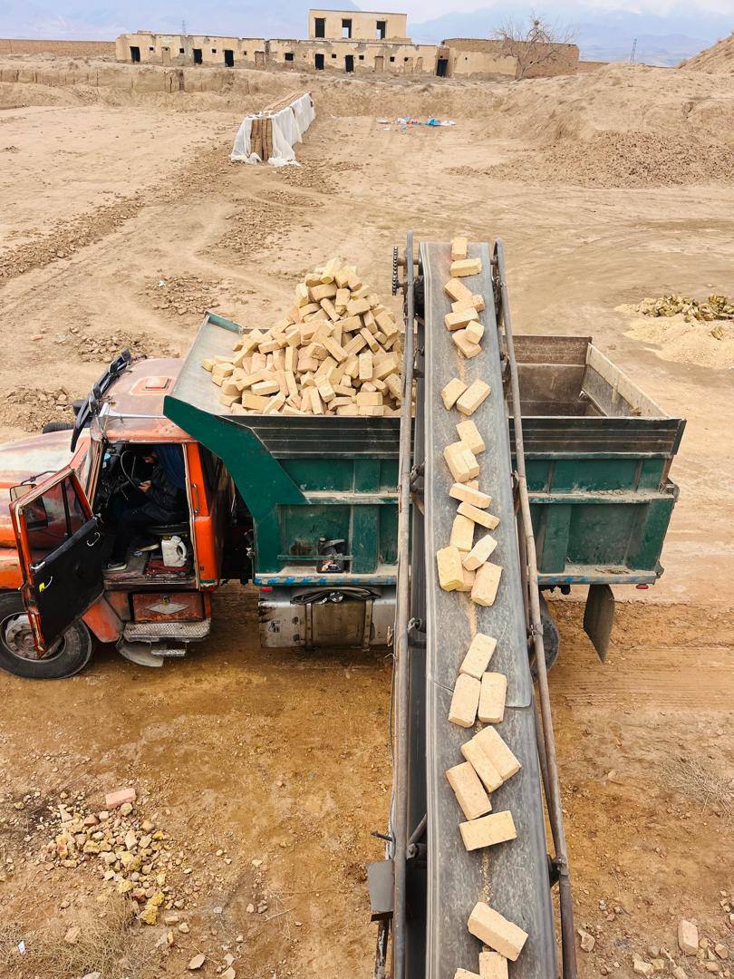 بارگیری آجر